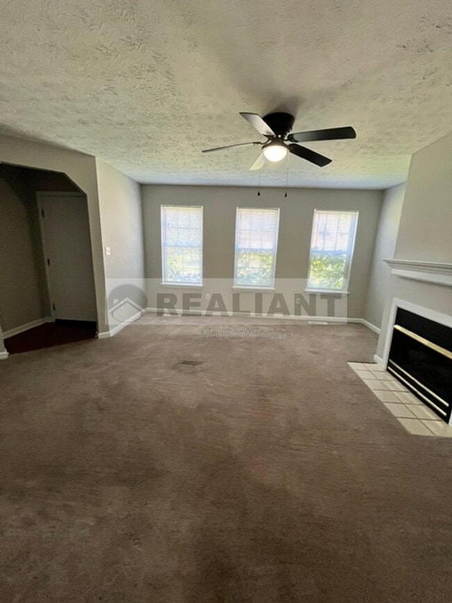 Building Photo - 3851 Sugar Creek Dr