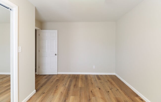 Building Photo - 306 MO-124