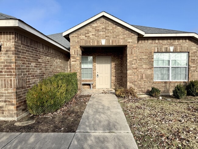 Building Photo - 4707 Mill Creek Dr