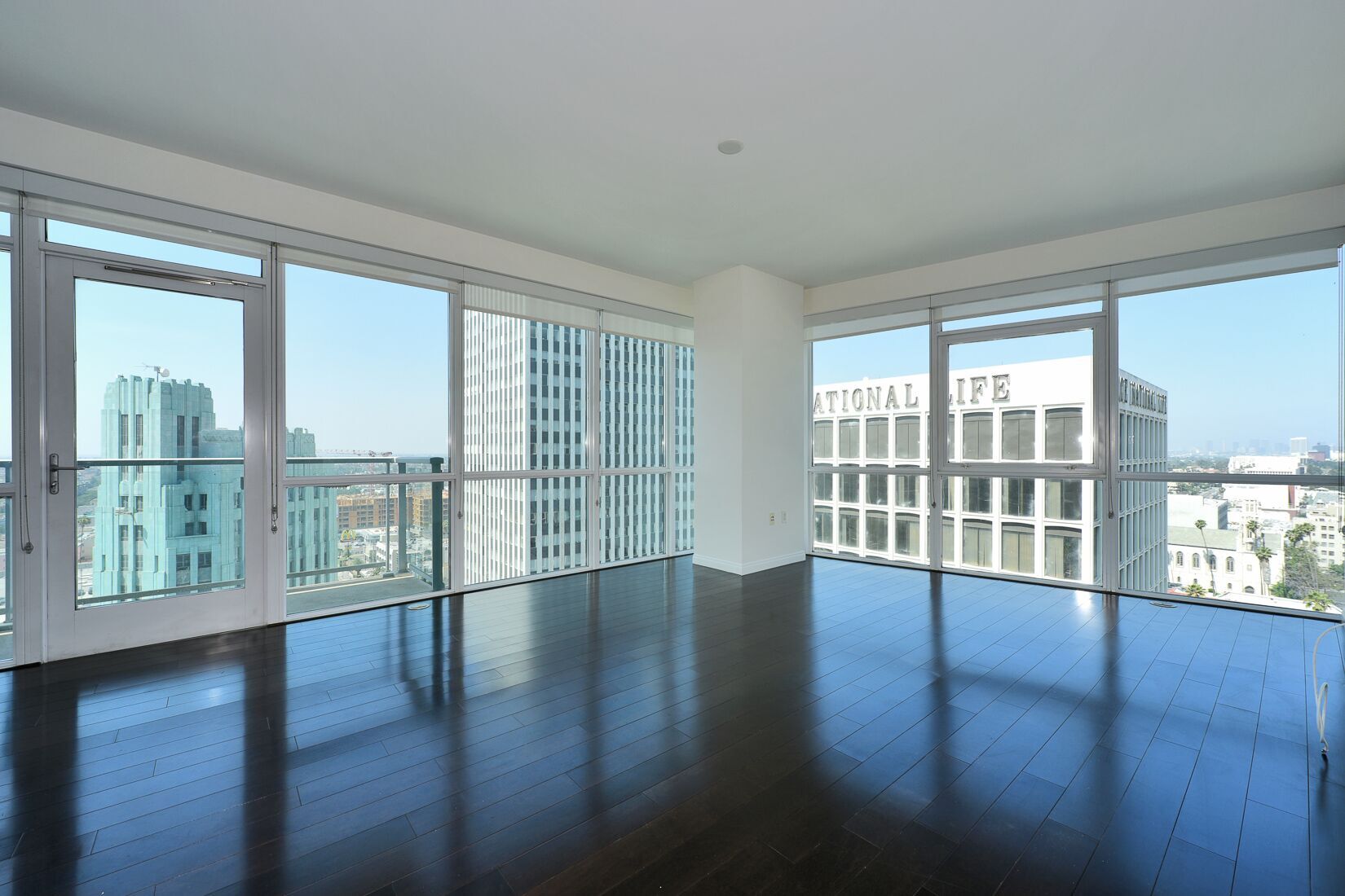 Building Photo - 3785 Wilshire Blvd