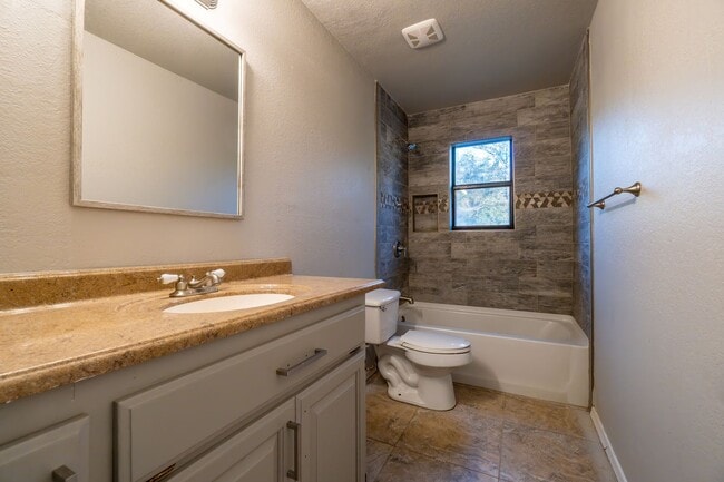 Building Photo - * Move-In Special * Charming 3 Bed / 1.5 Bath Home in Greenwood (1 Acre Lot)