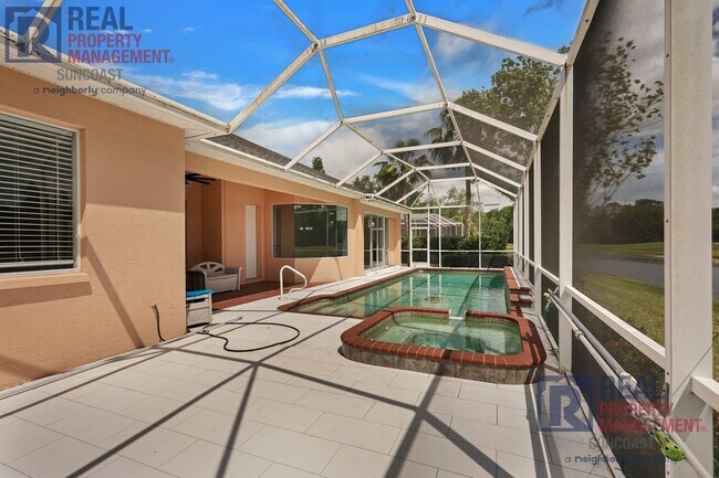 Building Photo - 652 Planters Manor Way