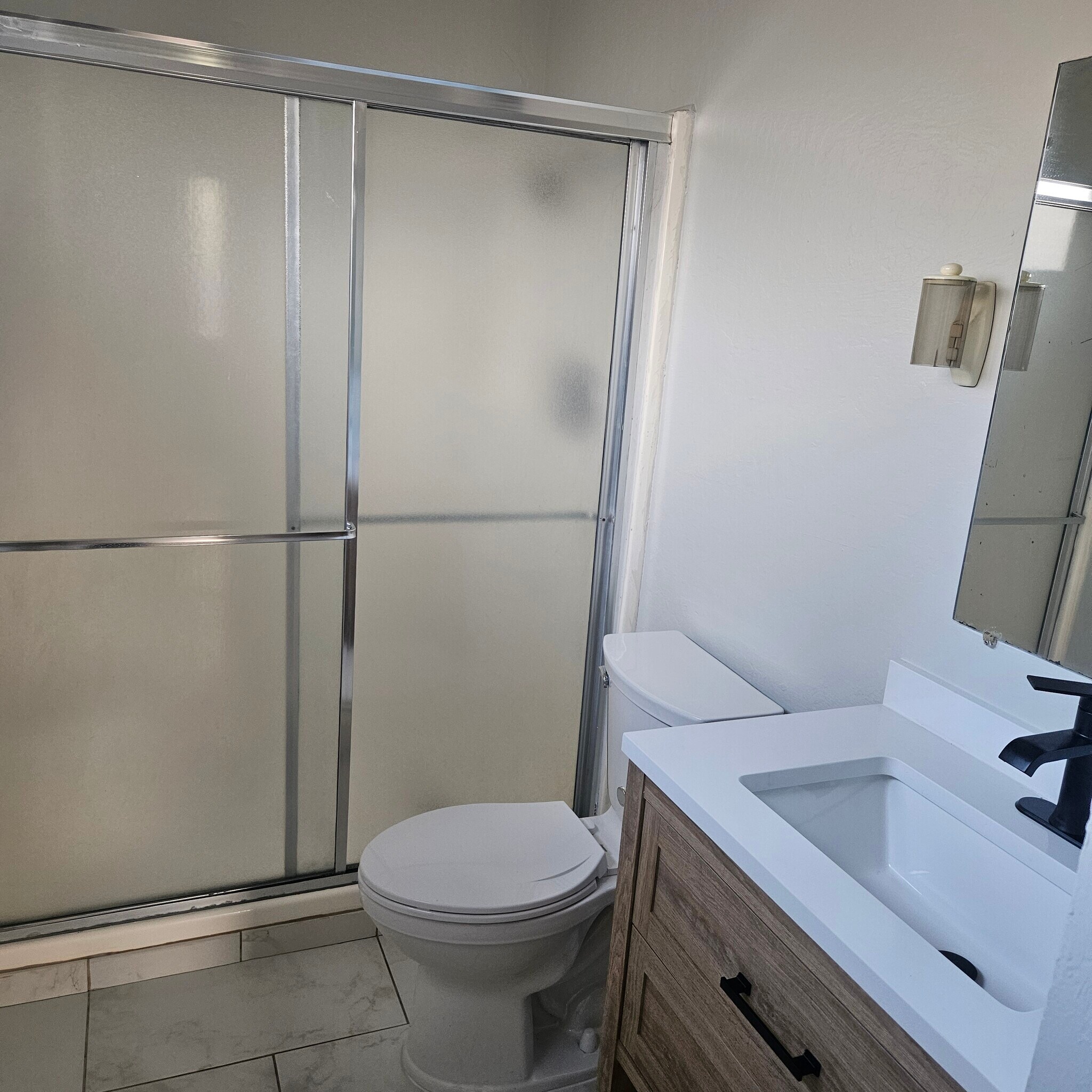 Building Photo - 2838 Saint Denis Dr