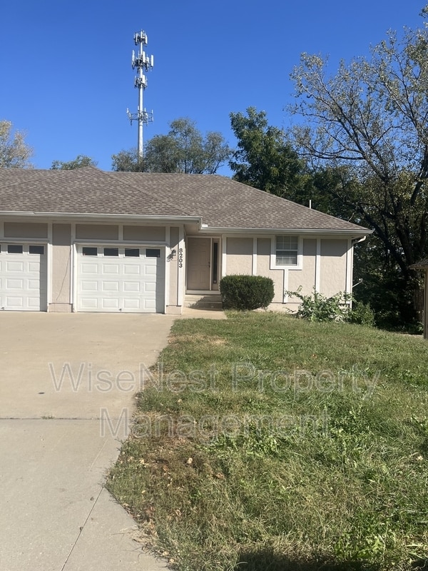 Building Photo - 8203 Woodson Dr
