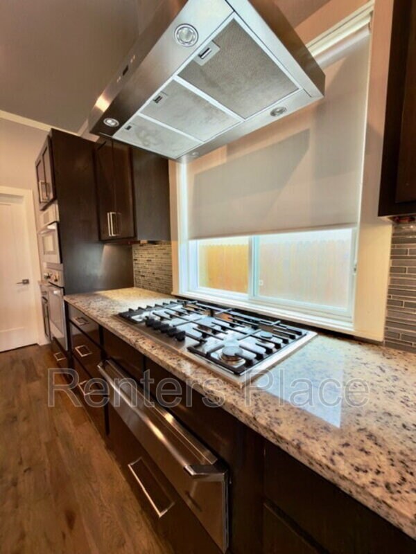 Building Photo - 4001 East 120th St S