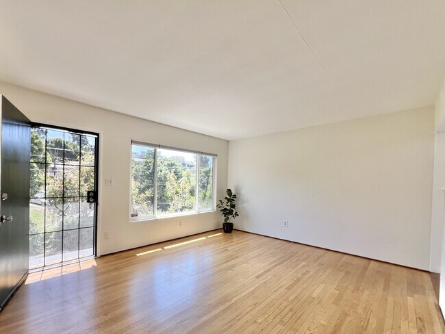 Building Photo - 604 Pennsylvania Ave