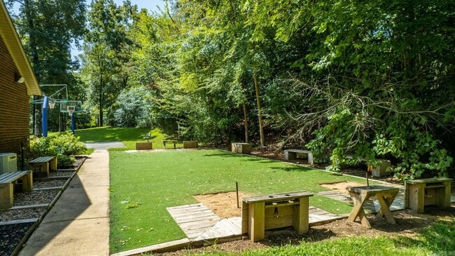Building Photo - 151 Summerwood Dr