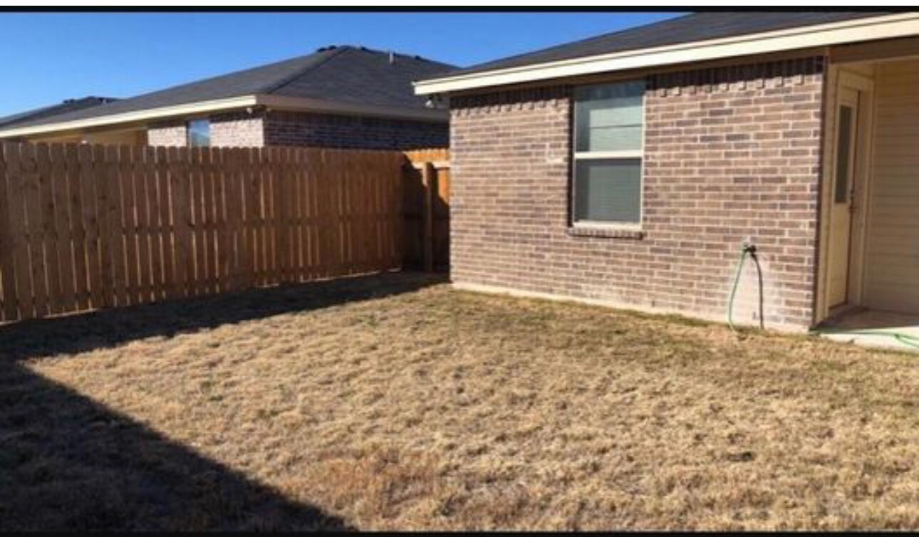 Building Photo - 1506 Golden Eagle Ct