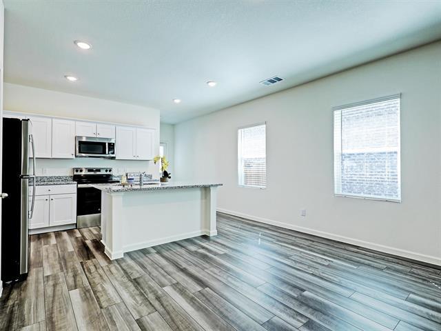 Building Photo - 4423 Marsh Hawk Dr