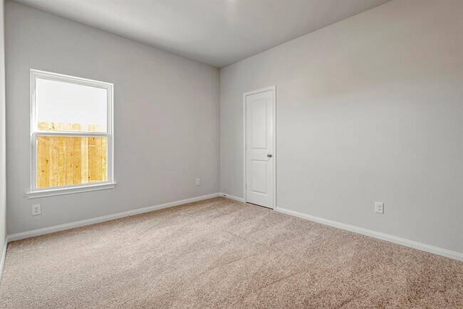 Building Photo - 8017 Alpine Bearberry Dr