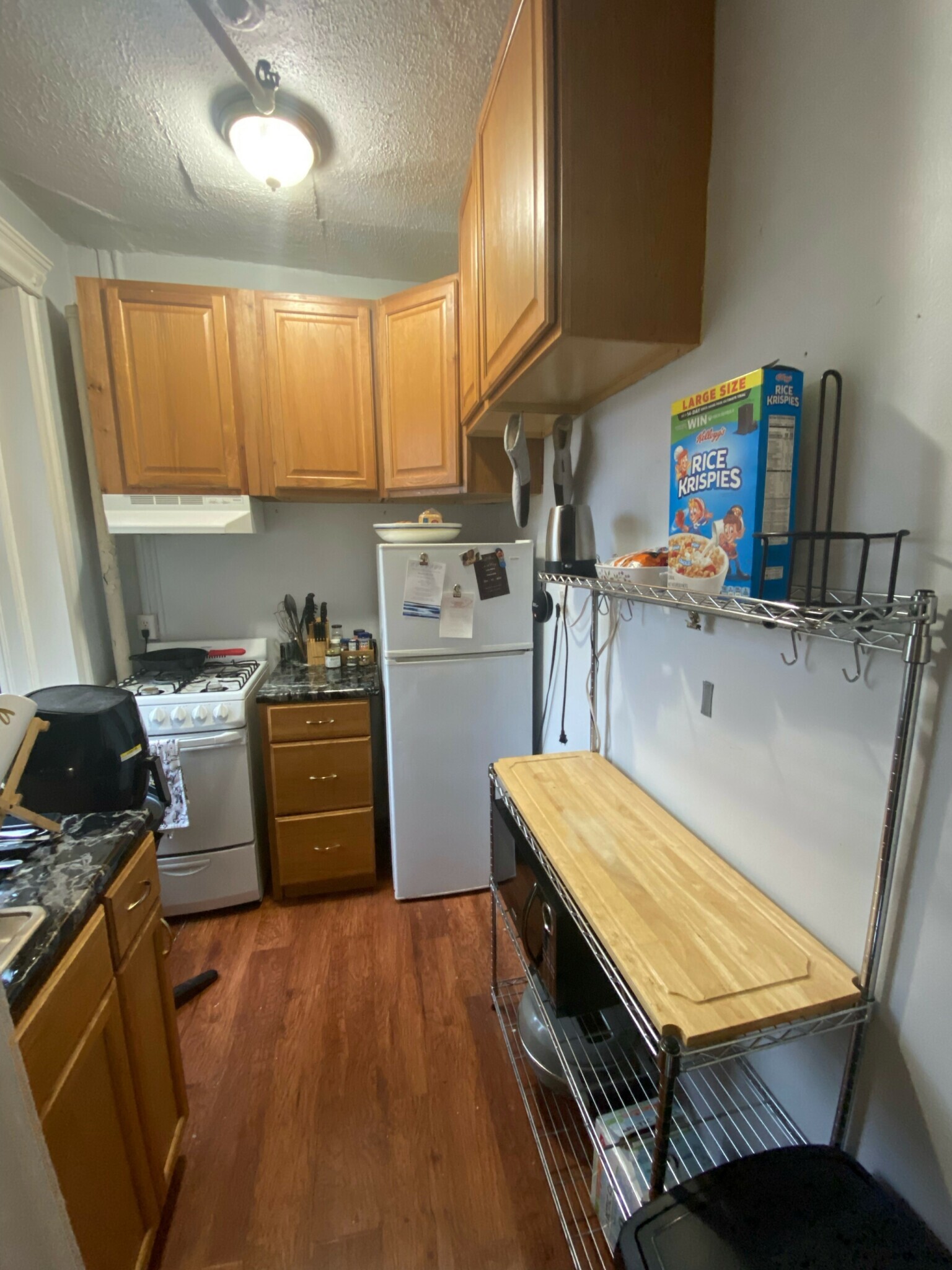 Building Photo - 378 Riverway