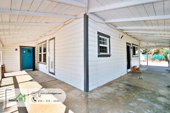 Building Photo - 1840 Heller Ln