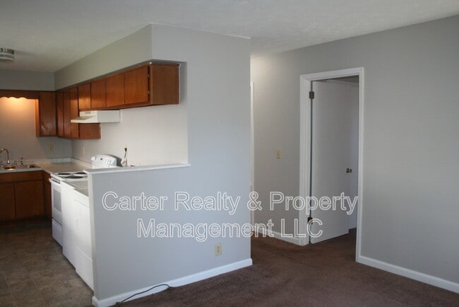 Building Photo - 1608 Forest Ave
