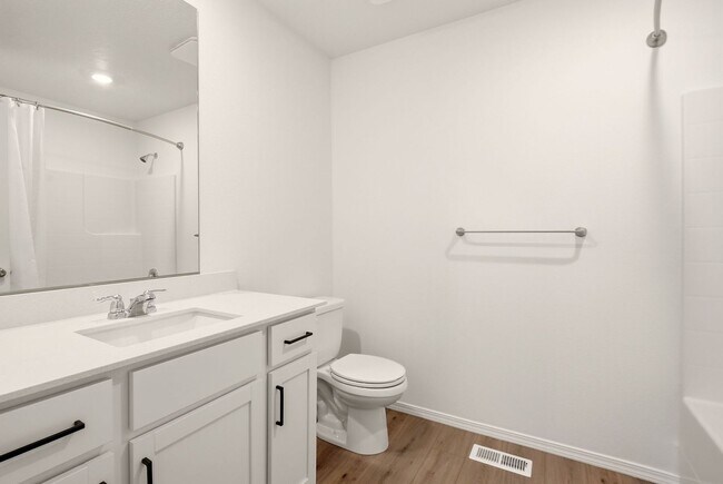 Building Photo - Beautiful 4 bedroom home in Liberty Lake! Move in Ready!