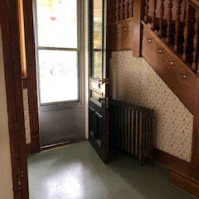 87-cayuga-st-87-cayuga-st-seneca-falls-ny-13148-apartment-finder