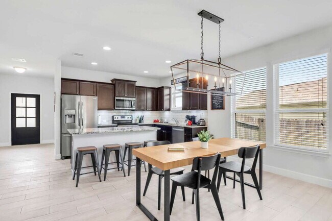 Building Photo - "Charming 3-Bedroom San Antonio Home with Granite Elegance - 1854 Sq Ft of Comfort!"