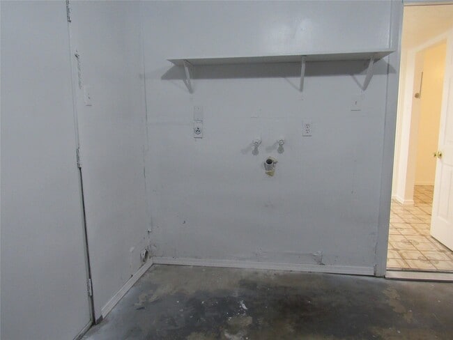 Building Photo - 8506 Sorrel Dr