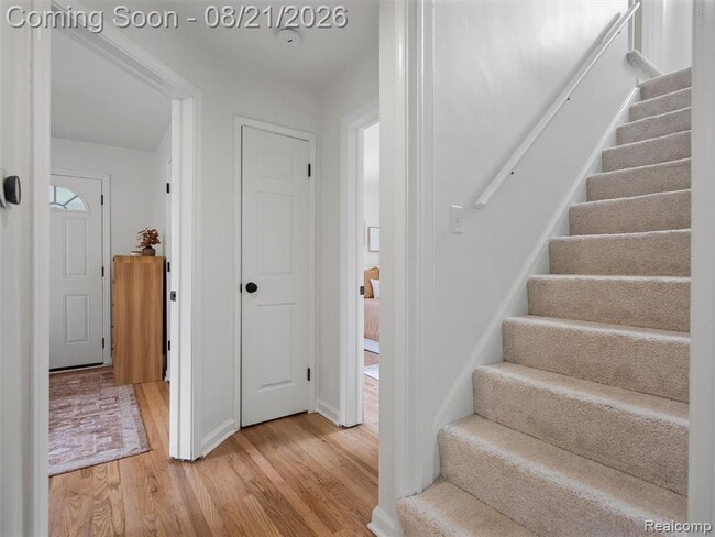 Building Photo - 1027 S Wilson Ave