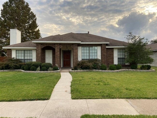 Primary Photo - 7514 Beverly Dr