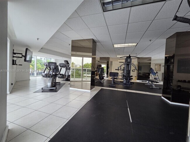 Building Photo - 2401 Collins Ave