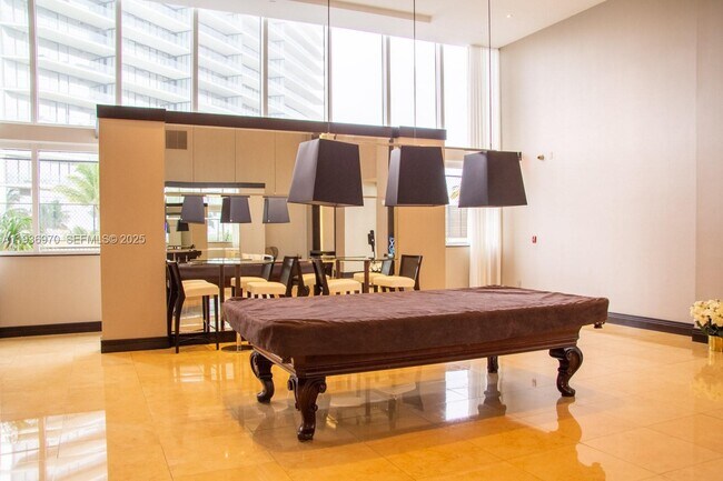 Building Photo - 18911 Collins Ave