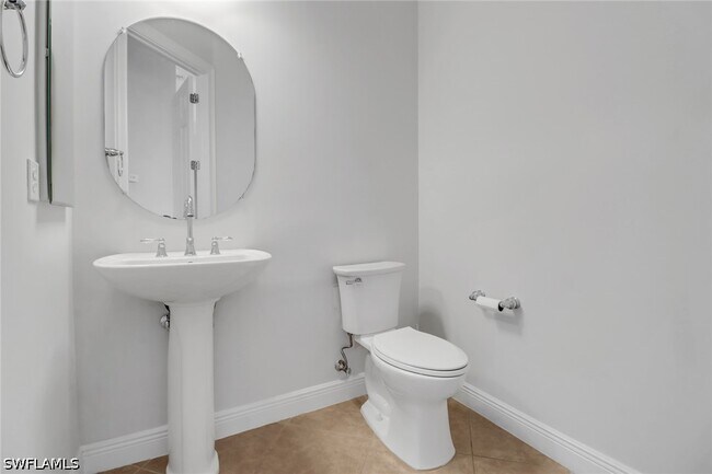 Building Photo - 11128 Sierra Palm Ct