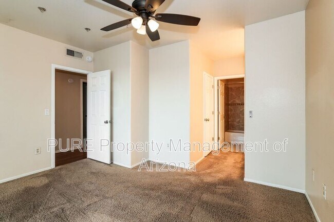 Building Photo - 1825 W Ray Rd