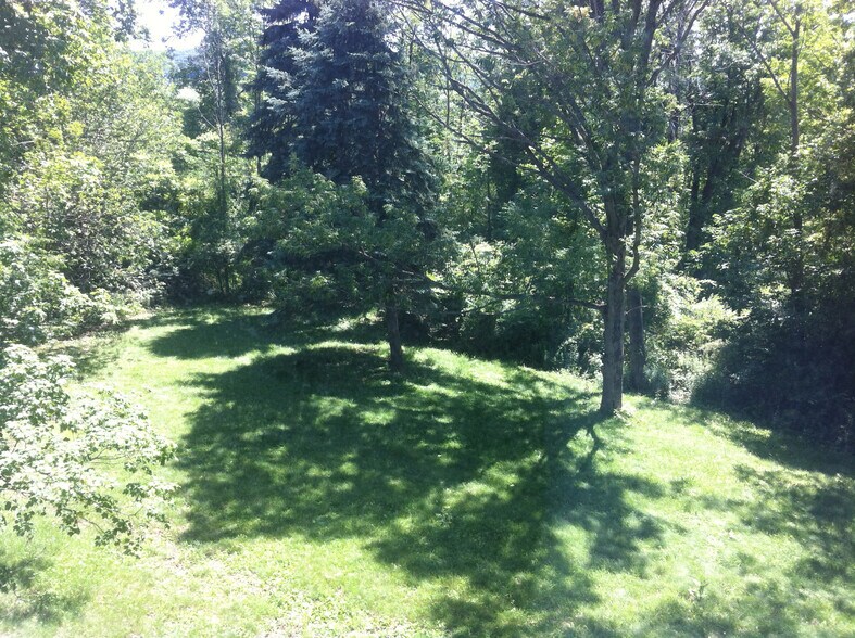 Building Photo - 1621 Slaterville Rd