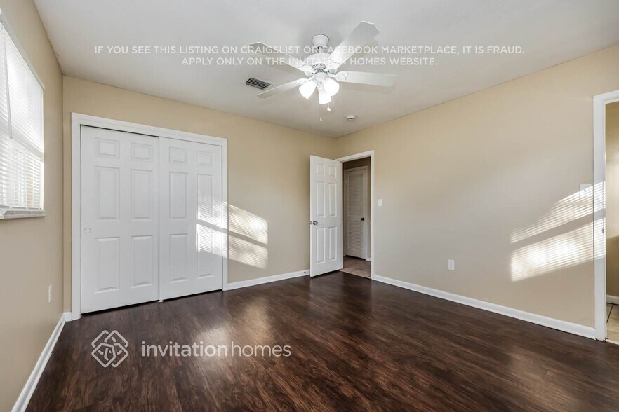 Building Photo - 220 Mary Ellen Ave