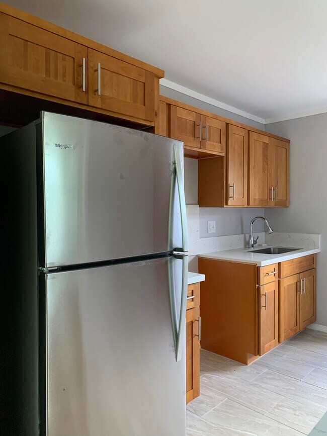 Building Photo - 85-013 Pokai Bay St