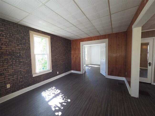 Building Photo - 55 Cleveland Ave