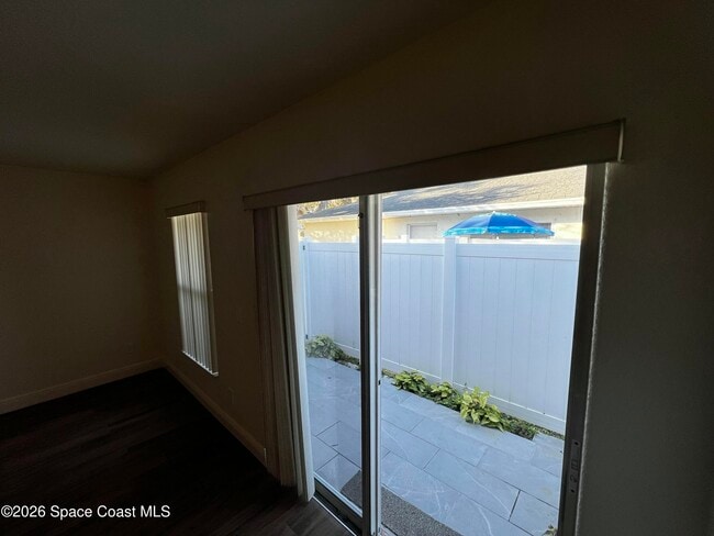 Building Photo - 1914 Fletcher St