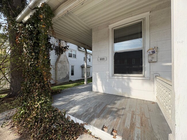 Building Photo - NWA - Owner Contribution Needed - 539 &amp; 541 S Market St