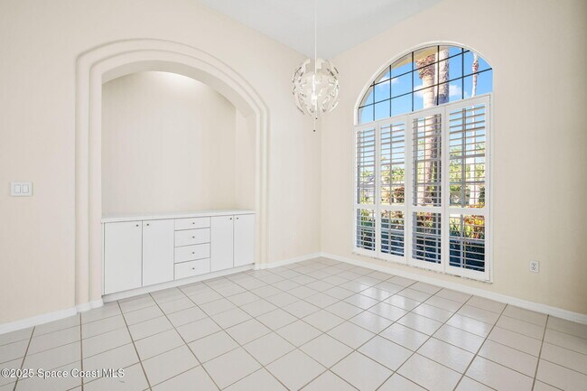 Building Photo - 174 Martesia Way