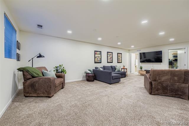 Building Photo - 4234 W Pondview Dr