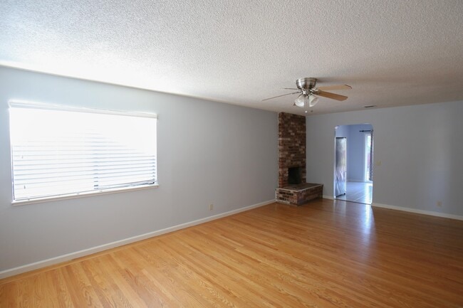 Building Photo - Floresta Gardens San Leandro Ranch Home