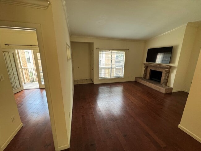 Building Photo - 2001 Bering Dr