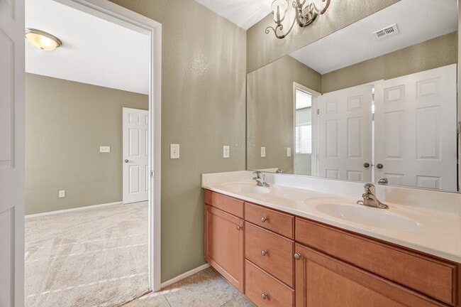 Building Photo - 4 Bedroom Near Spring Valley— Your Next Chapter Starts Here!