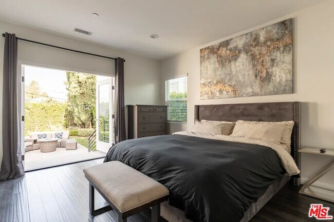 Building Photo - 1207 Reynolds Dr