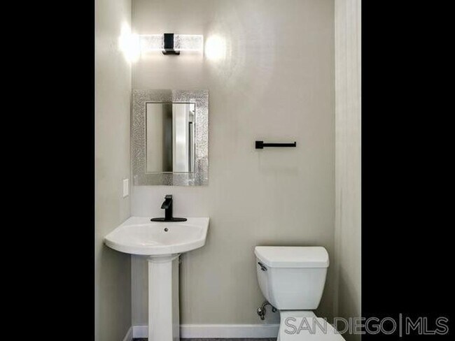 Building Photo - HAW - Herman Ave