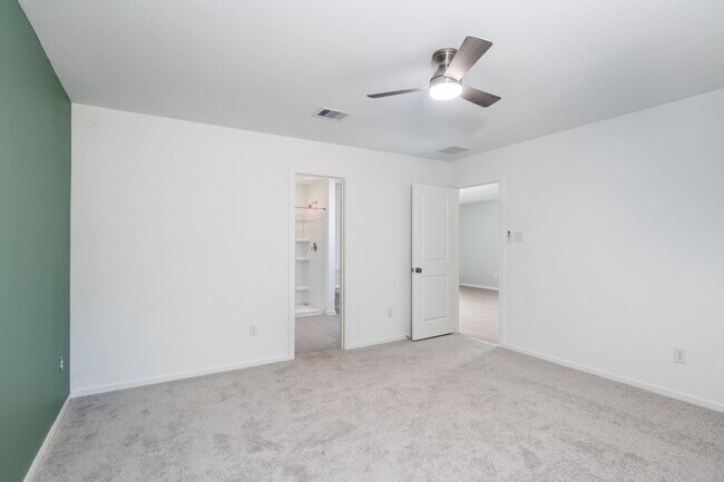 Building Photo - 14825 N Ascot Bnd Cir