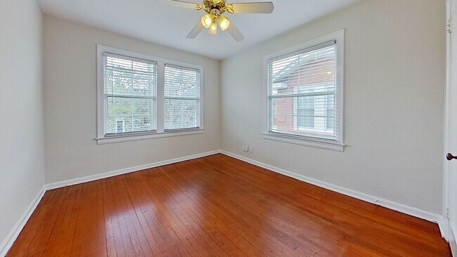 Building Photo - 1245 Belmont Terrace