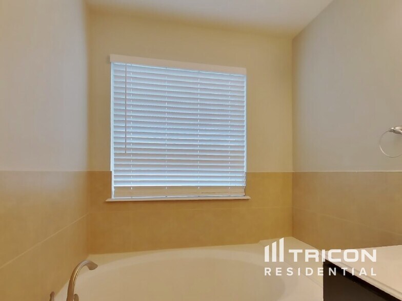 Building Photo - 5112 Caldera Ct