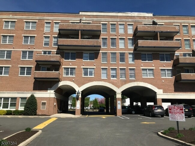 Building Photo - 1 Iron Forge Sq
