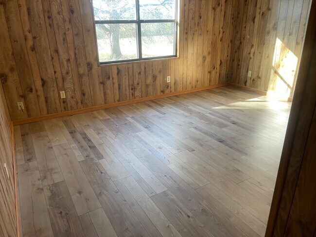 Building Photo - 2870 Fm 2659