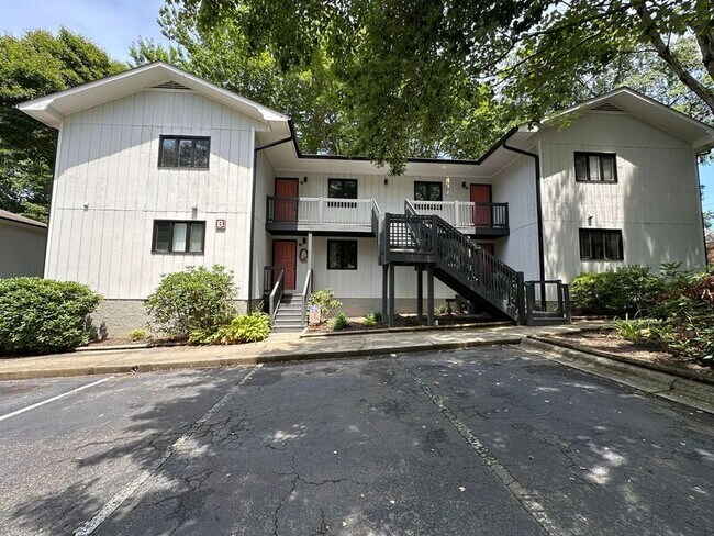 Building Photo - 112 Glenn Bridge Road