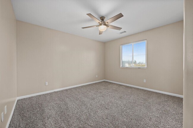 Building Photo - 9612 Pony Mountain Rd