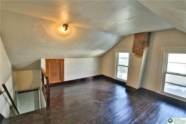 Building Photo - 68 W Center St