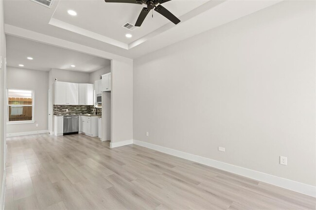 Building Photo - 3111 Shelby Cir