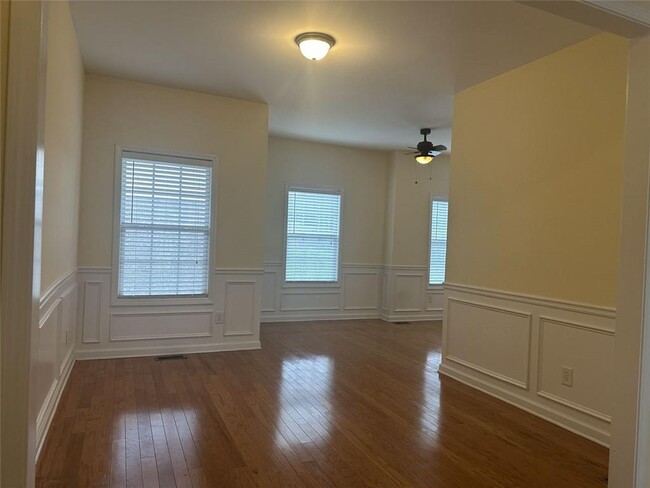 Building Photo - 1620 Halliard Dr